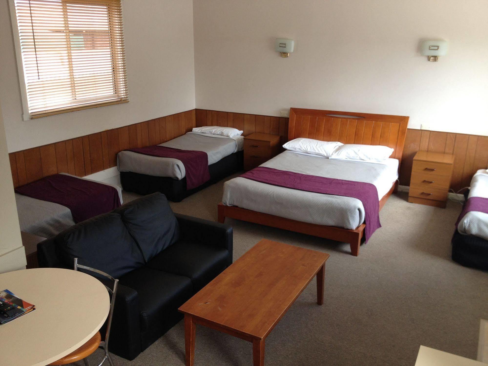 Horsham Motel Экстерьер фото